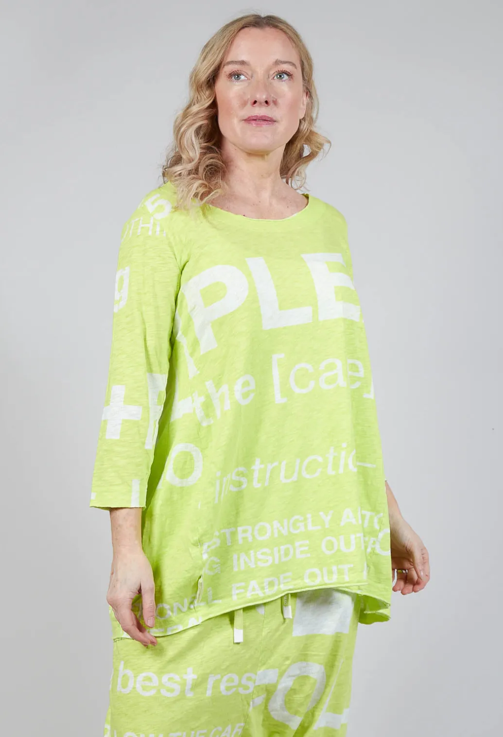 Tulip Hem Cropped Sleeve T-Shirt in Sun Print