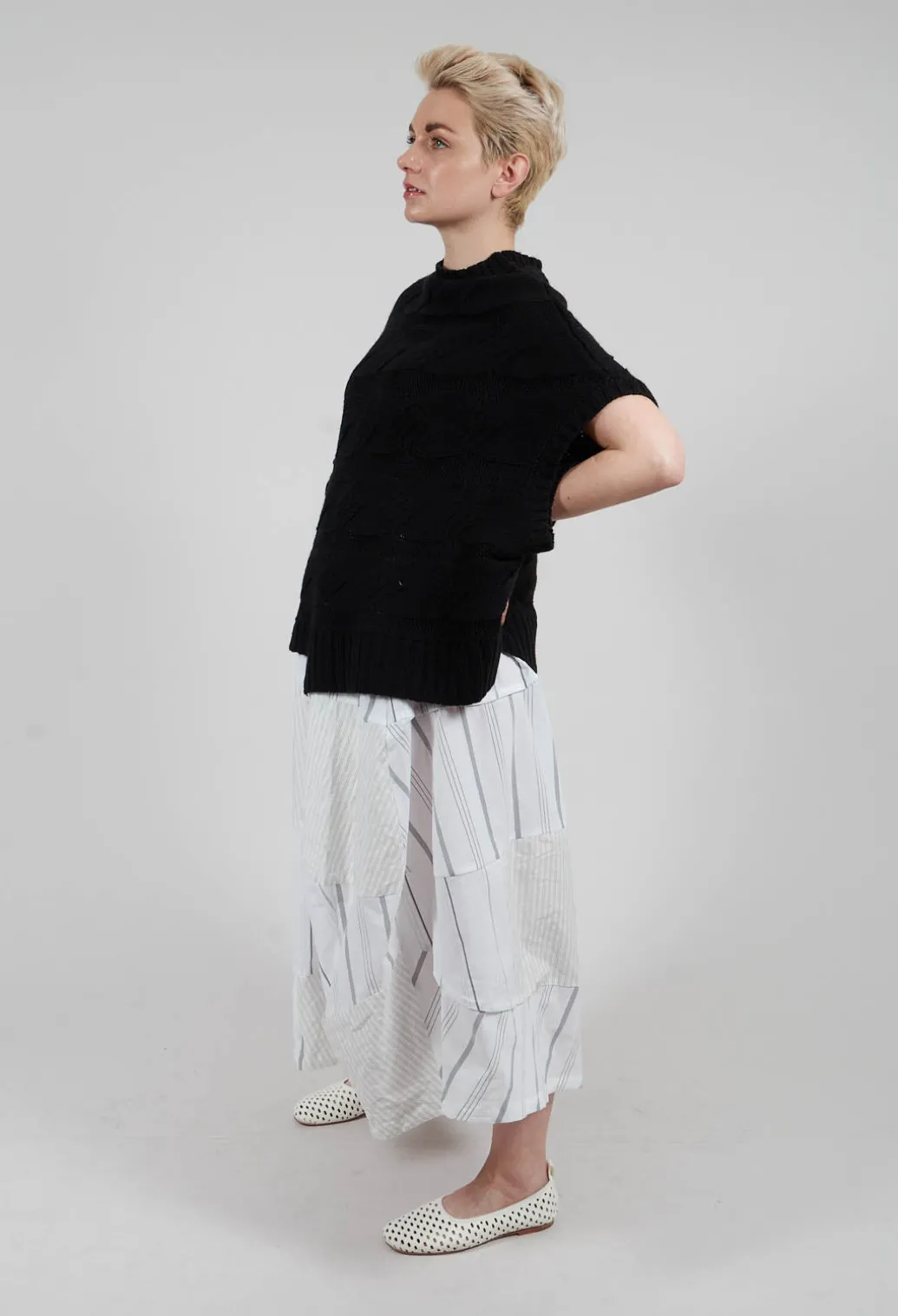 Tulip Hem Skirt in White Stripe