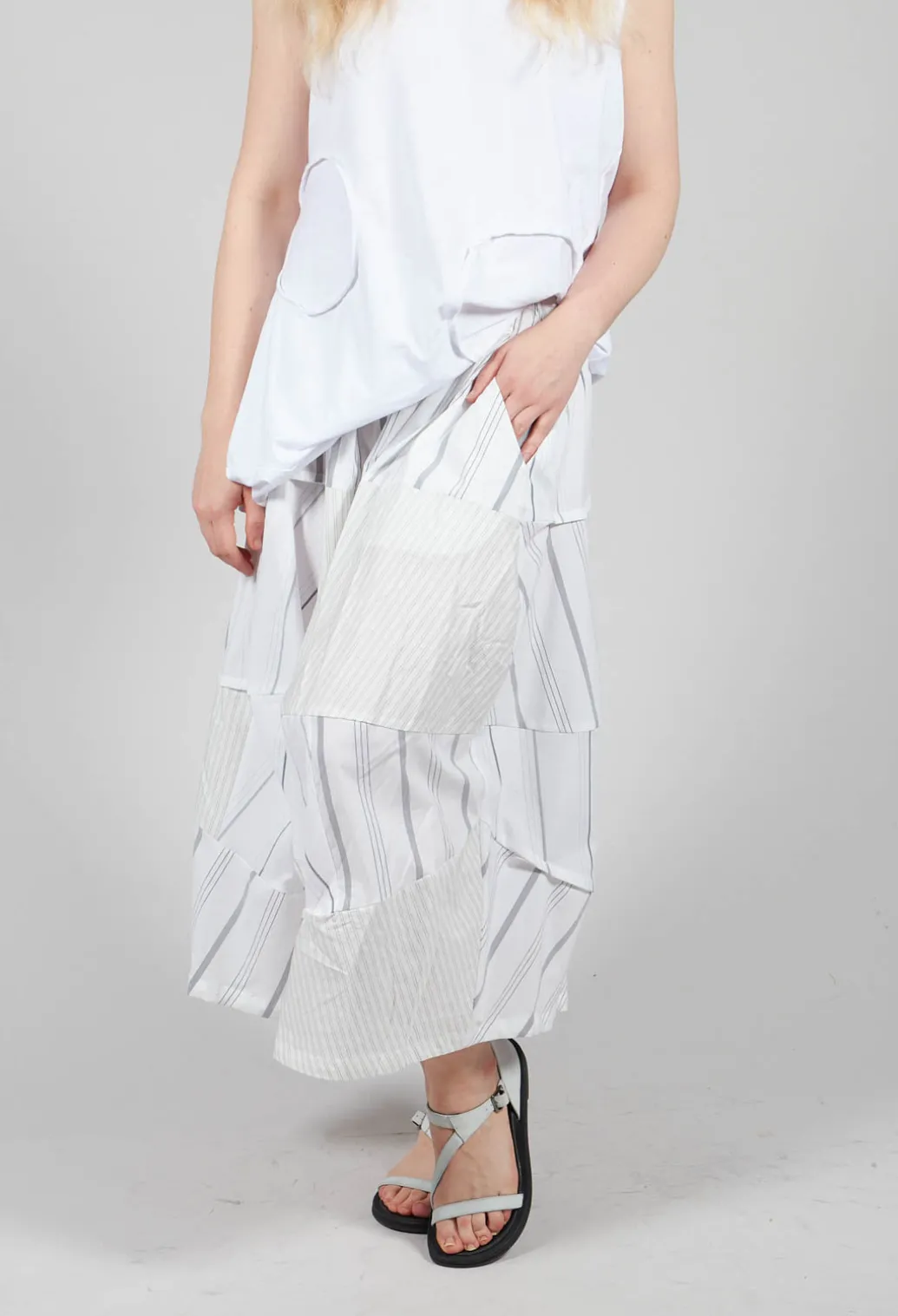 Tulip Hem Skirt in White Stripe