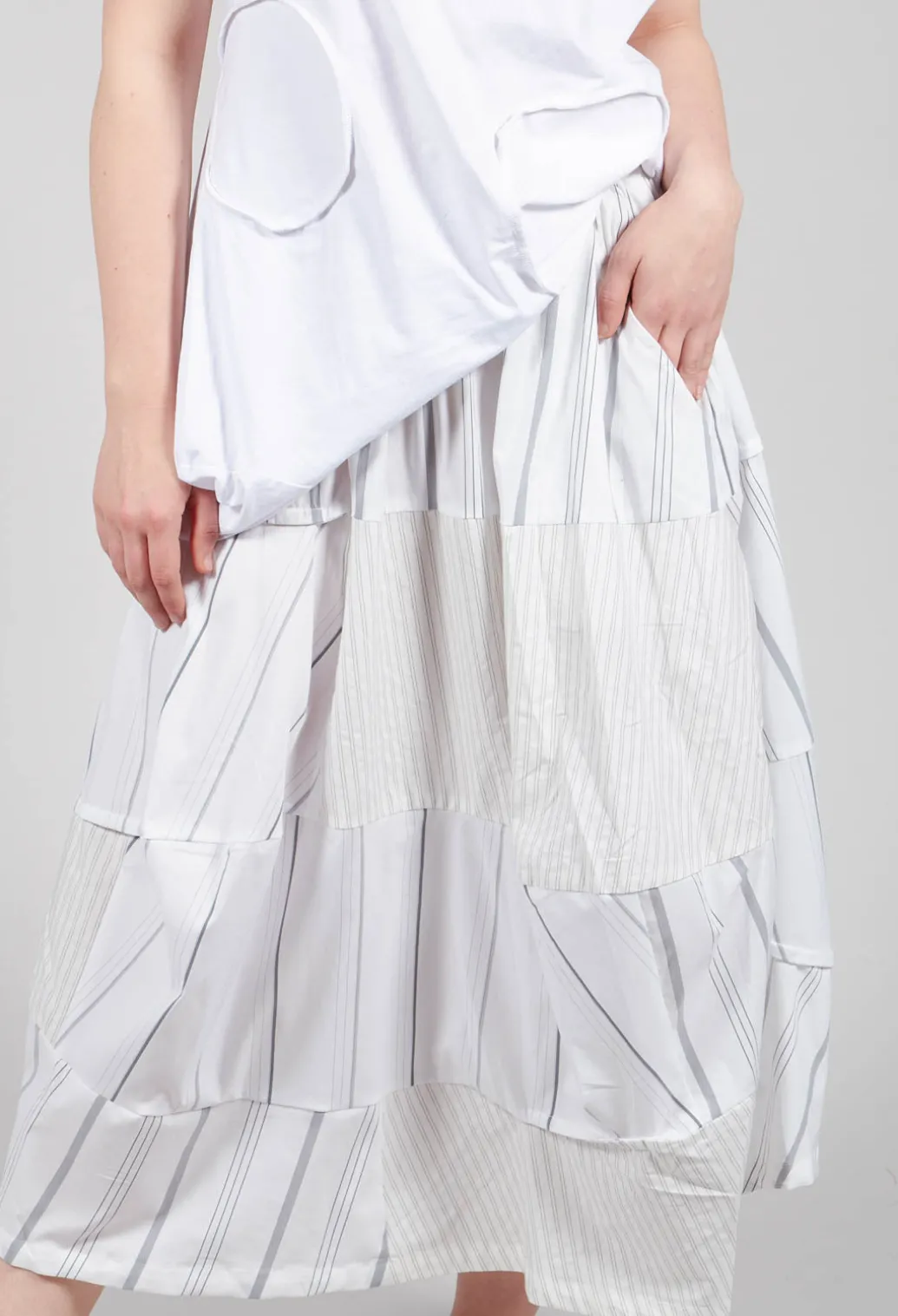 Tulip Hem Skirt in White Stripe