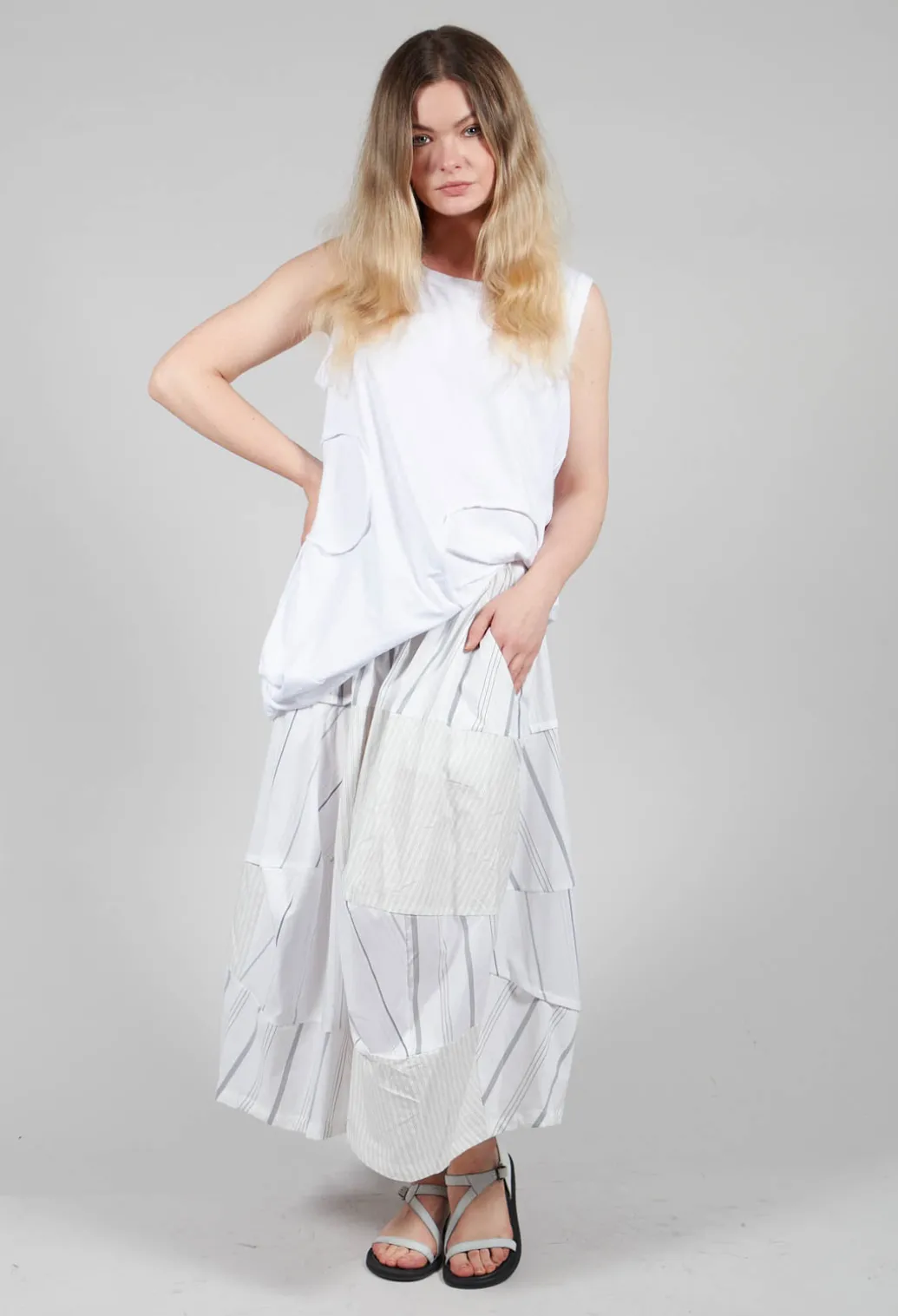 Tulip Hem Skirt in White Stripe