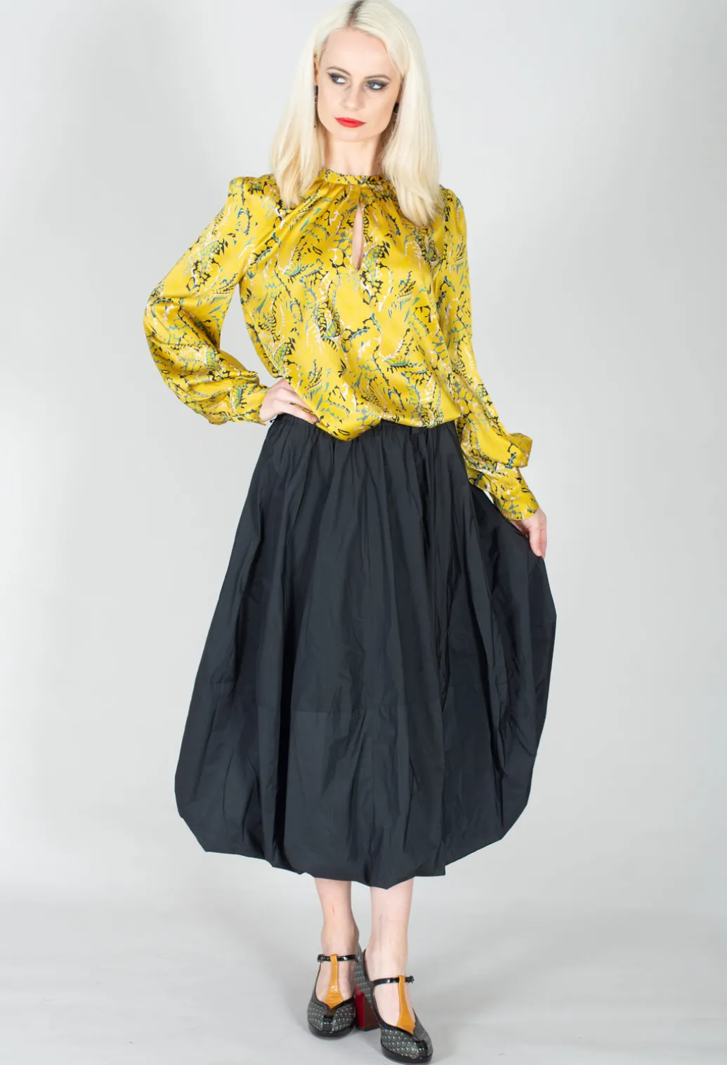 Tulip Shaped Skirt in Black