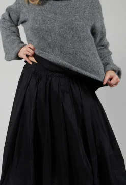 Tulip Shaped Skirt in Black