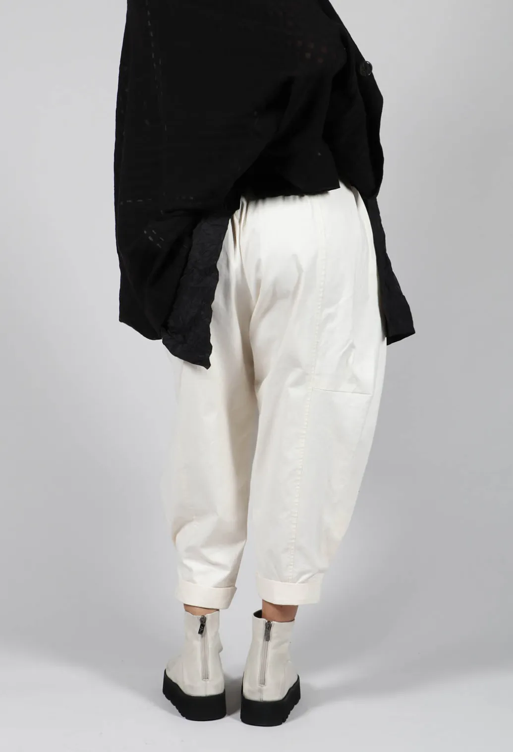 Turn Up Trouser in Cream