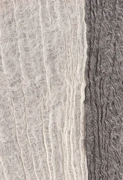 Two Toned Scarf in White/Black