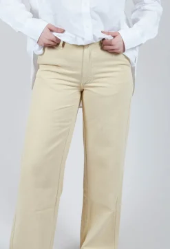 Vallsaff Trousers in Vanilla