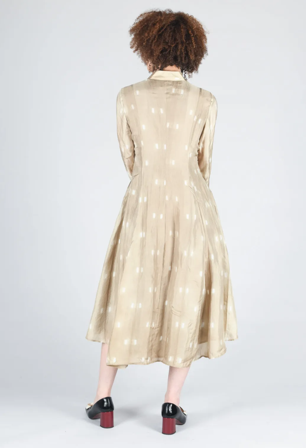 Vanilla Mao Chemisier in Beige and Cream