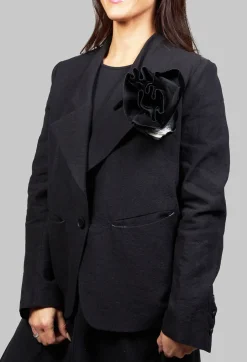 Velvet Brooch in Black