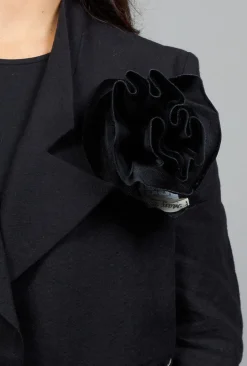 Velvet Brooch in Black
