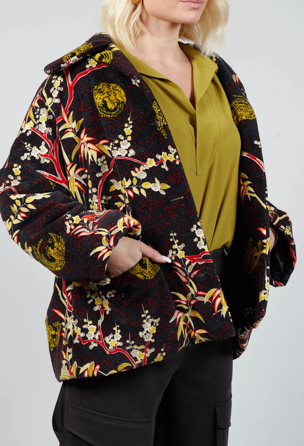 Velvet Short Coat in Black Print