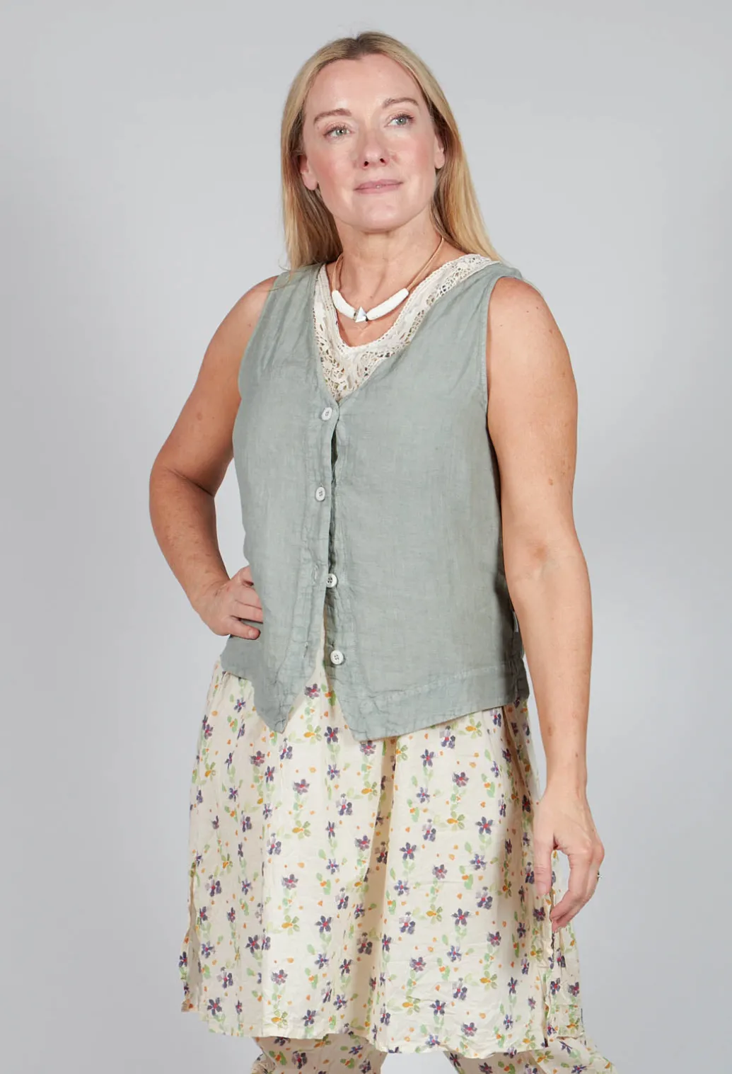 Vest Yune in Eucalyptus