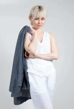 Vest Yune in White