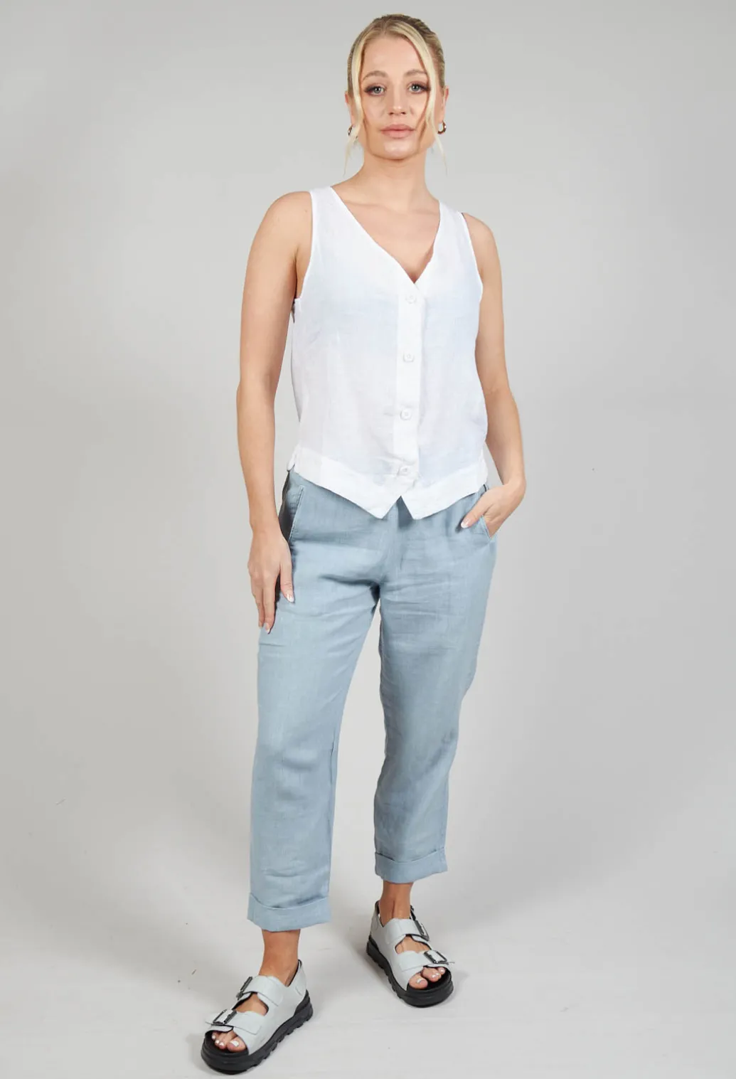 Vest Yune in White