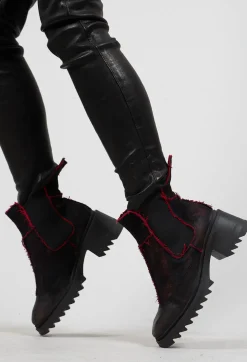 Vidia Chelsea Boot in Black