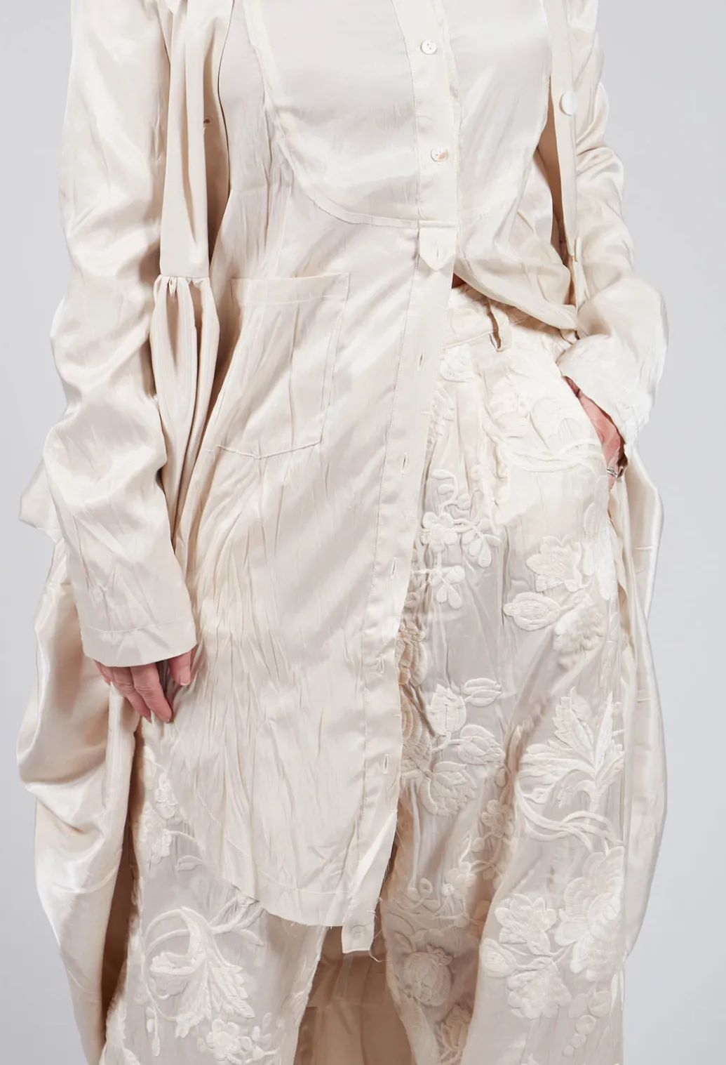 Vielles Fleurs Loose Trousers in Cream