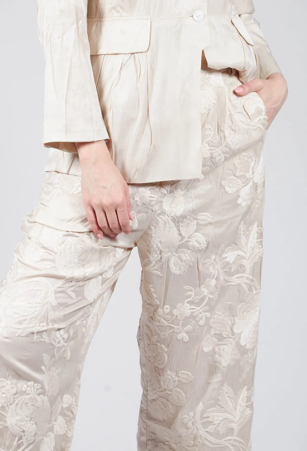 Vielles Fleurs Loose Trousers in Cream
