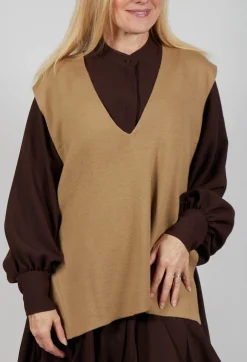V-Neck Knitted Vest in Camel
