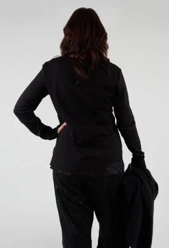 V-Neck Slim Pull Over in Black