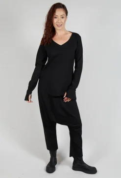 V-Neck Slim Pull Over in Black