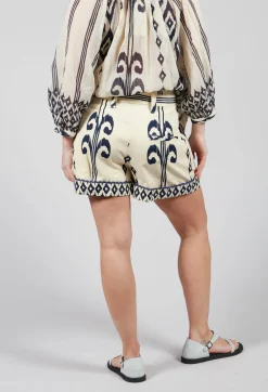 Wanda Shorts in Ecru