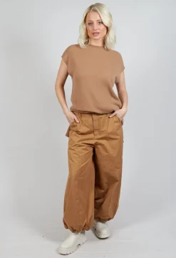 Wide Balloon Trousers in Camel