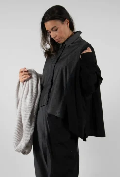 Wide Fit Shirt in Dark Grey