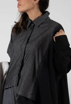 Wide Fit Shirt in Dark Grey