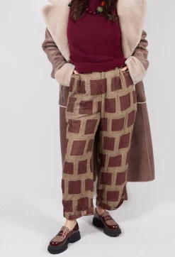 Wide Leg Trousers in Black Dirty