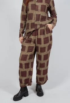 Wide Leg Trousers in Black Dirty