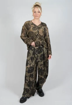 Wide Leg Trousers in Raso di Viscosa Stampato Green Tuscany