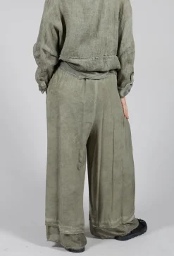 Wide Leg Trousers in Viscosa Tinto Marmorizzato Olive