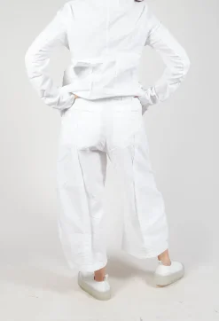 Wide-Leg Barrel-Style Trousers in Semi Bleach