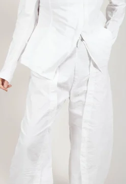 Wide-Leg Barrel-Style Trousers in Semi Bleach