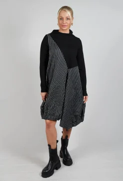 Zigzag Pinu Dress in Black and White